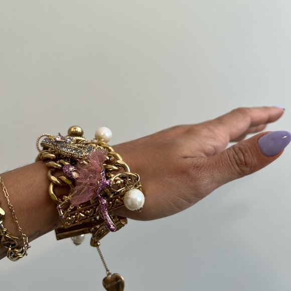 Betsy Johnson VINTAGE charm bracelet - Picture 8 of 9